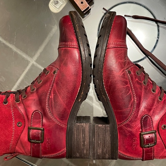 Taos, 7-7.5, Crave Red Leather Urban Boots - Picture 7 of 9